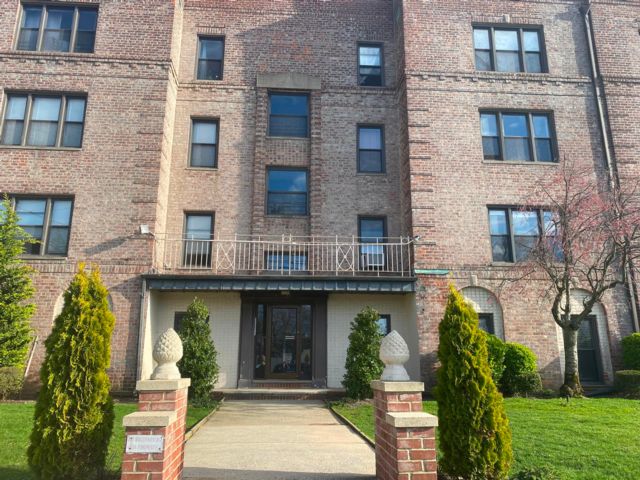 [Belle Harbor Real Estate, listing number 6952623]